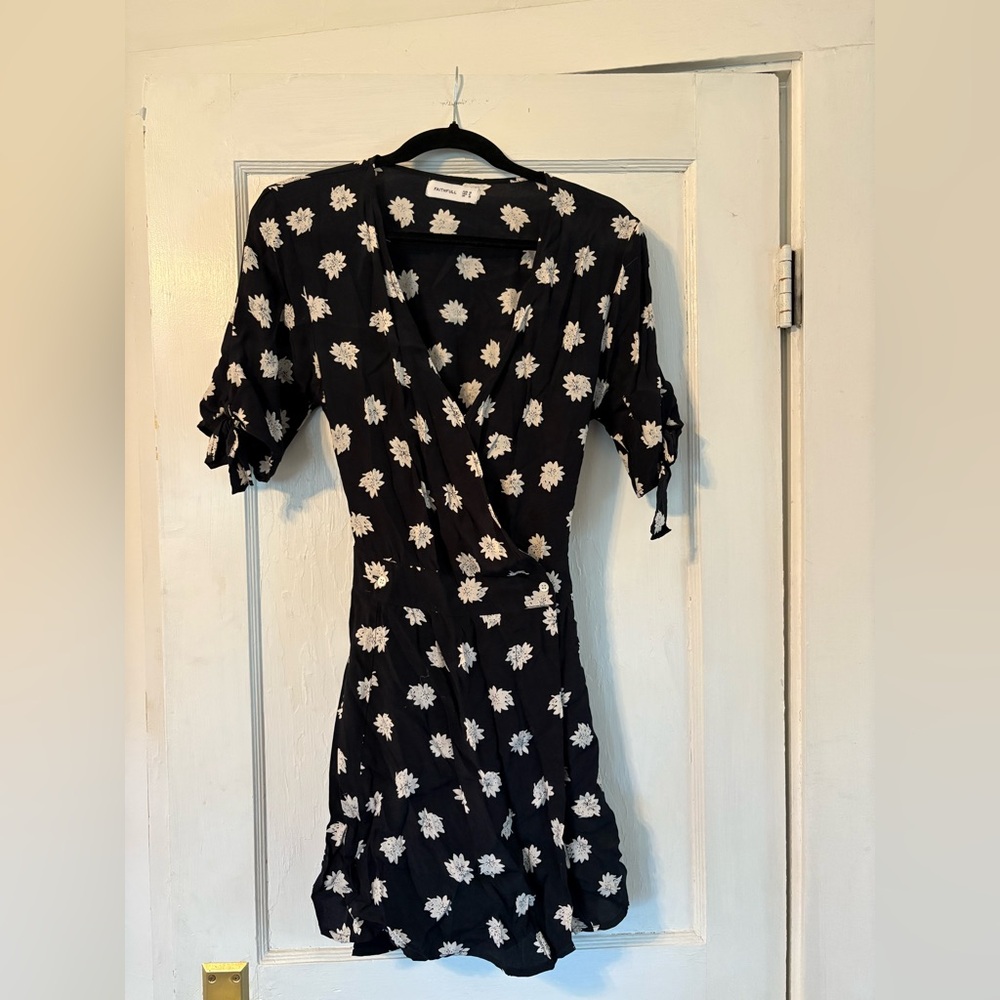 Faithfull the Brand Navy Blue and White Floral Midi Dress